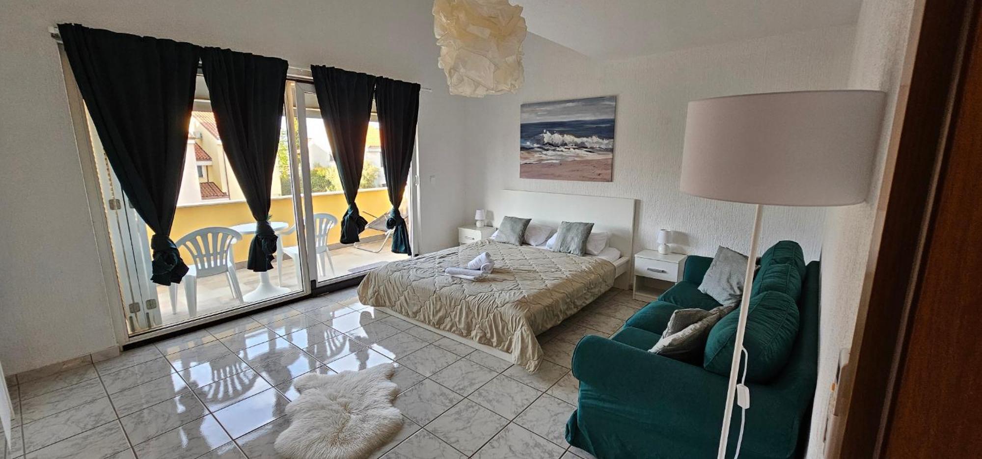 Kadenca Apartment อูมัค ภายนอก รูปภาพ