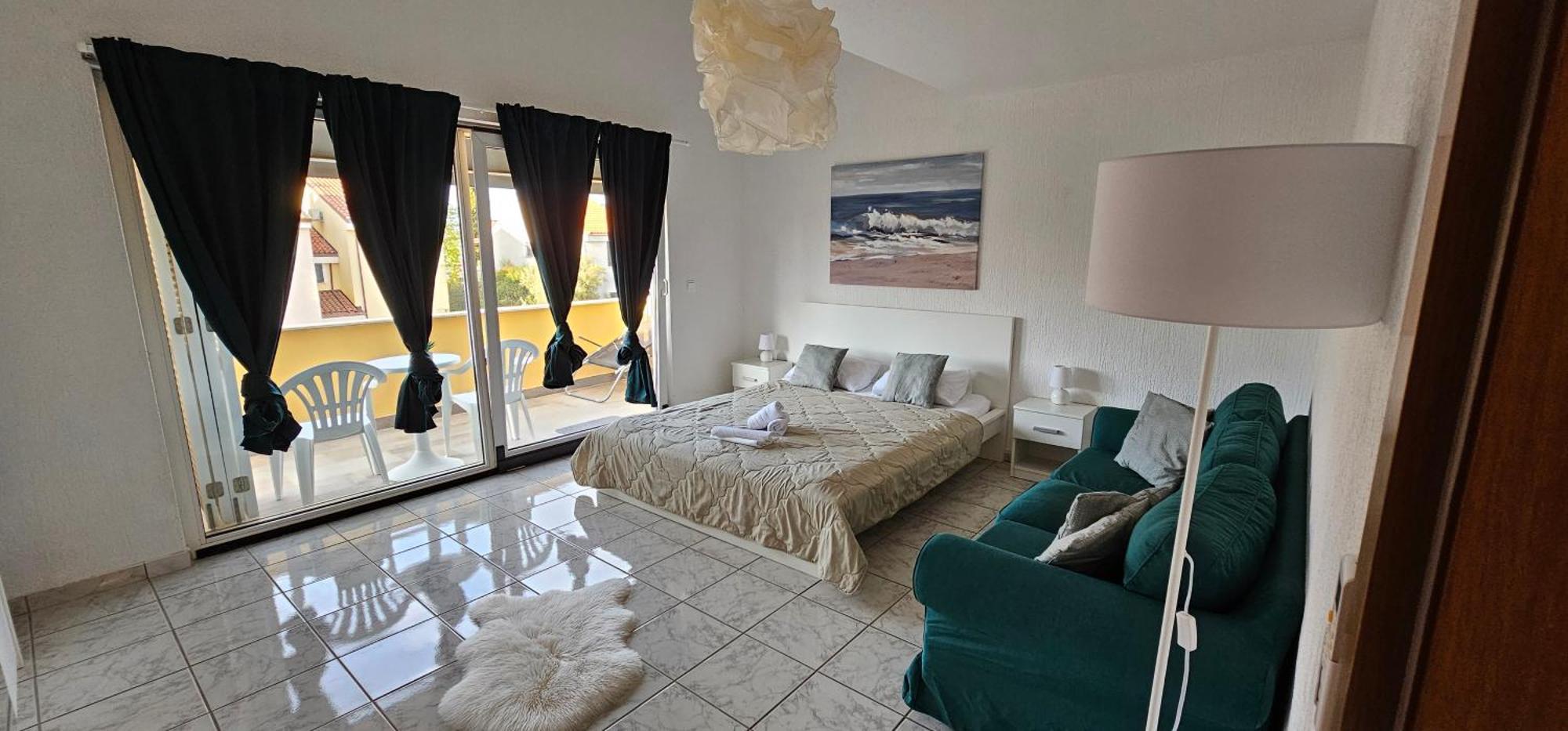 Kadenca Apartment อูมัค ภายนอก รูปภาพ
